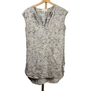 Cloth & Stone Gray Floral Blouse